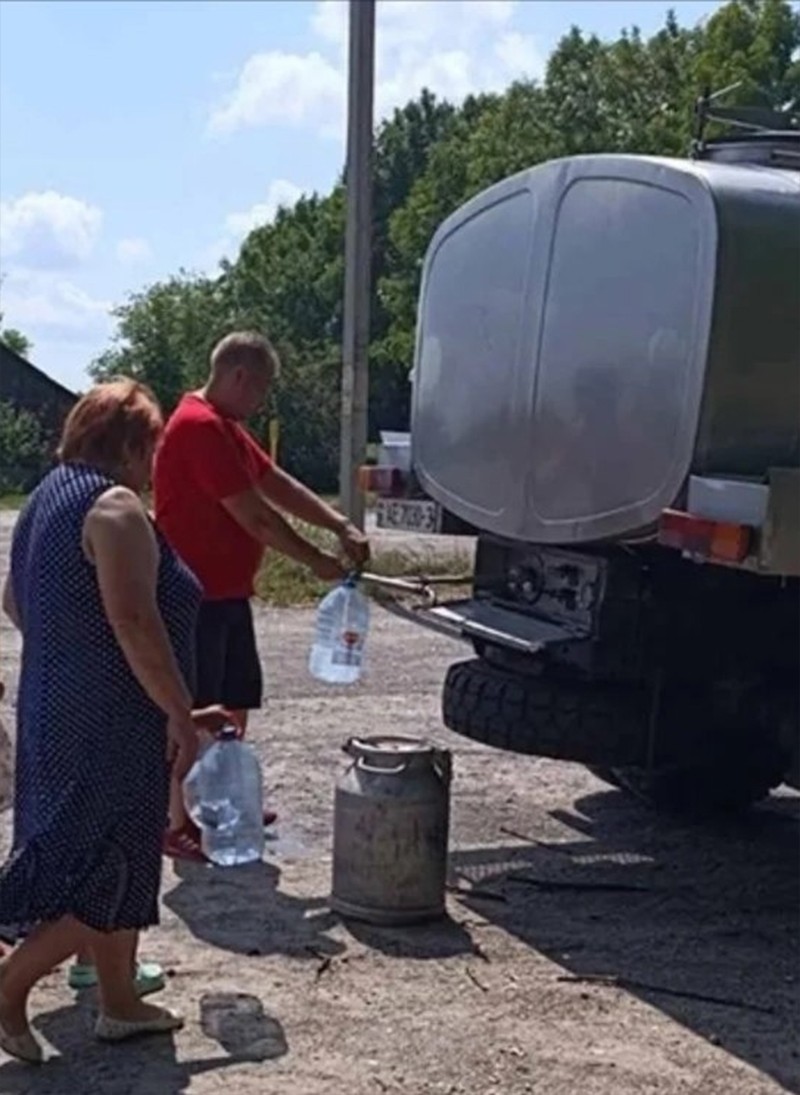 В Рогачевском районе продолжается подвоз воды