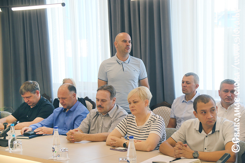 У работников Рогачевского МКК накопились вопросы
