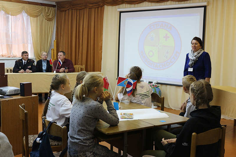 Ребята из Рогачёва и Санкт-Петербурга встретились на «Планете Безопасности»