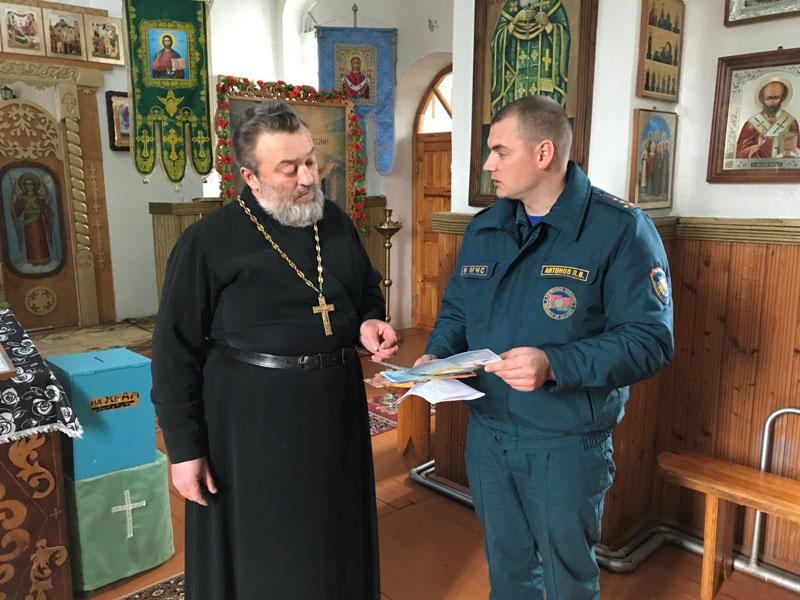 Рогачевские спасатели позаботились о том, чтобы праздники прошли безопасно