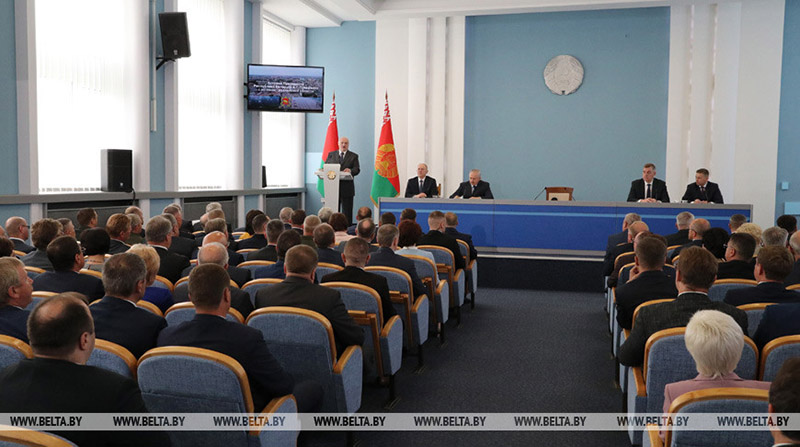 Лукашенко провел встречу с активом Гродненской области