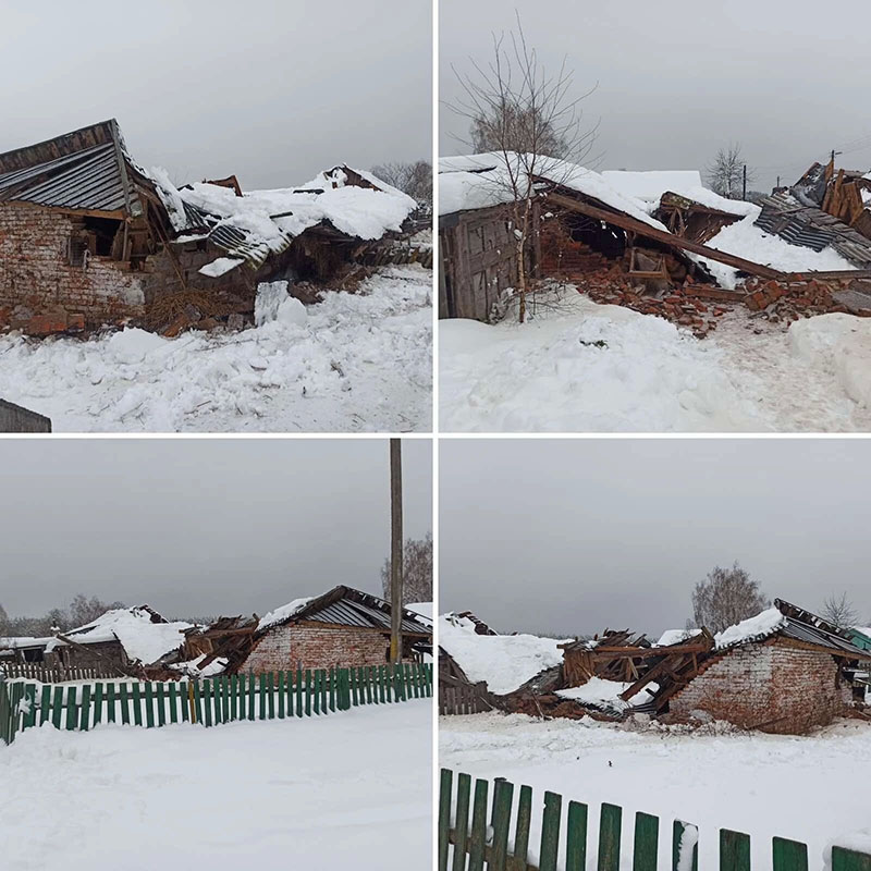 В Старом Селе Рогачевского района под тяжестью снега обрушилась крыша сарая