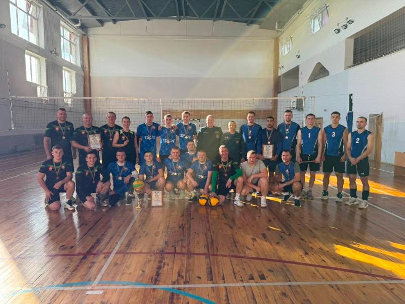 На Рогачевщине выявили лучших волейболистов среди спасателей