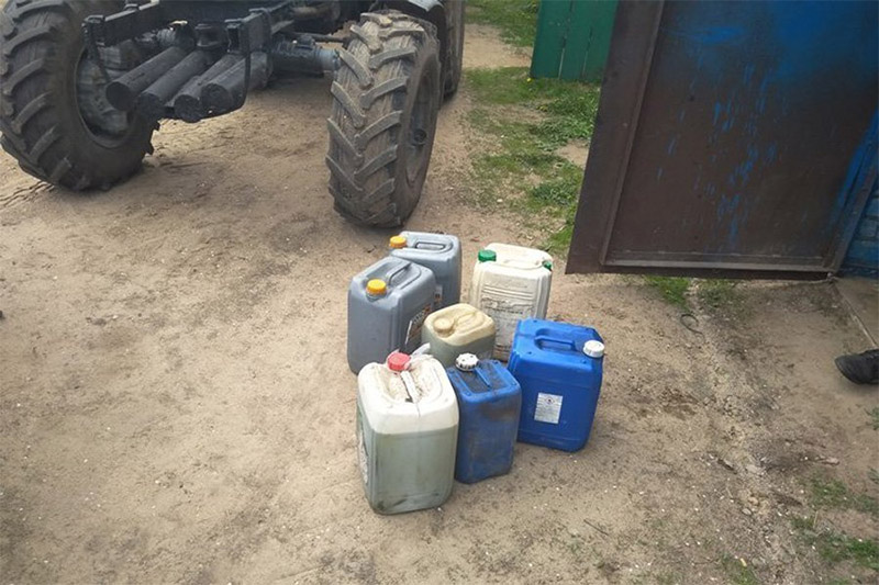 В Рогачевском районе семеро «доили» одно сельхозпредприятие