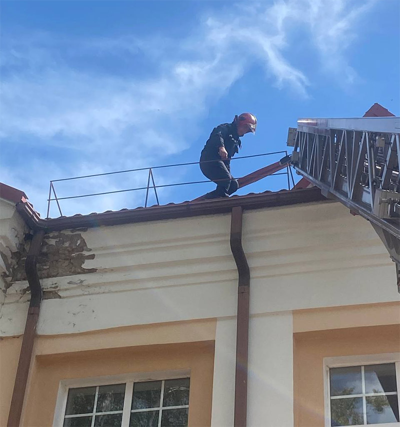 Устранение последствий урагана.  В рогачевских магазинах стройматериалов в достатке