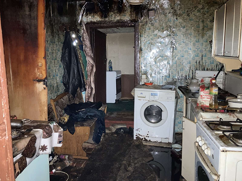 Мужчина и женщина погибли при пожаре дома в Рогачеве