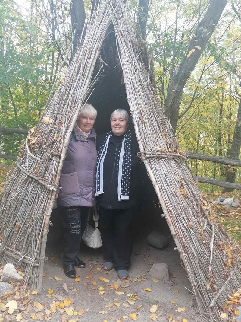 «Красный Мозырянин», первобытный человек и монастырь: насыщенный день ветеранов труда Рогачевщины