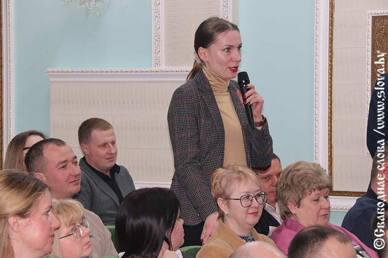 Монолитный очерк о Главе государства: в Рогачеве презентовали книгу «Наш Президент»