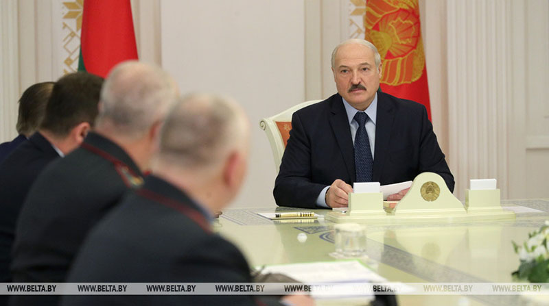 Лукашенко требует взвешенного подхода при сокращении сроков за наркотики и сохраняет жесткость к коррупционерам