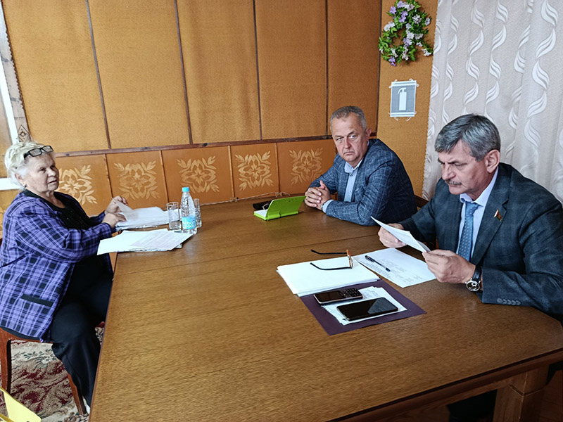 Депутат Палаты представителей Национального собрания Республики Беларусь Николай Николаевич Куденьчук провёл приём граждан