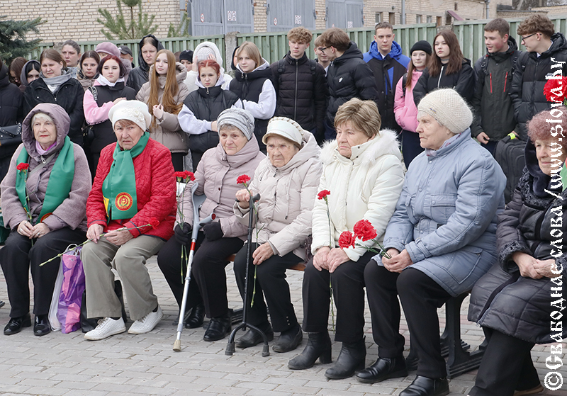 Непокоренные духом: Рогачев чтит память узников нацистских концлагерей