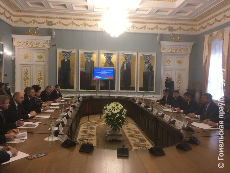 "Нам делить нечего": делегация из Брянска посещает Гомельскую область