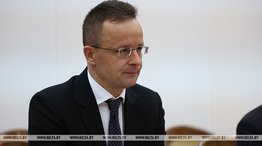 Сийярто: руководство МИД стран НАТО признало провал контрнаступления Украины