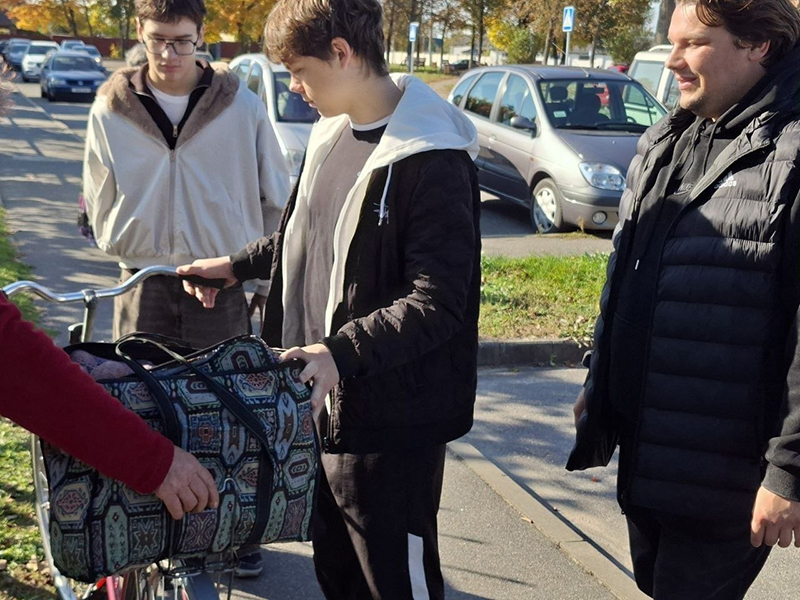 С доставкой на дом