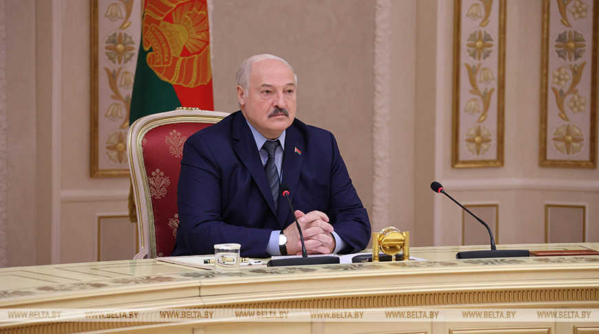 Лукашенко - губернатору Калининградской области: разделить нас искусственными барьерами не получится