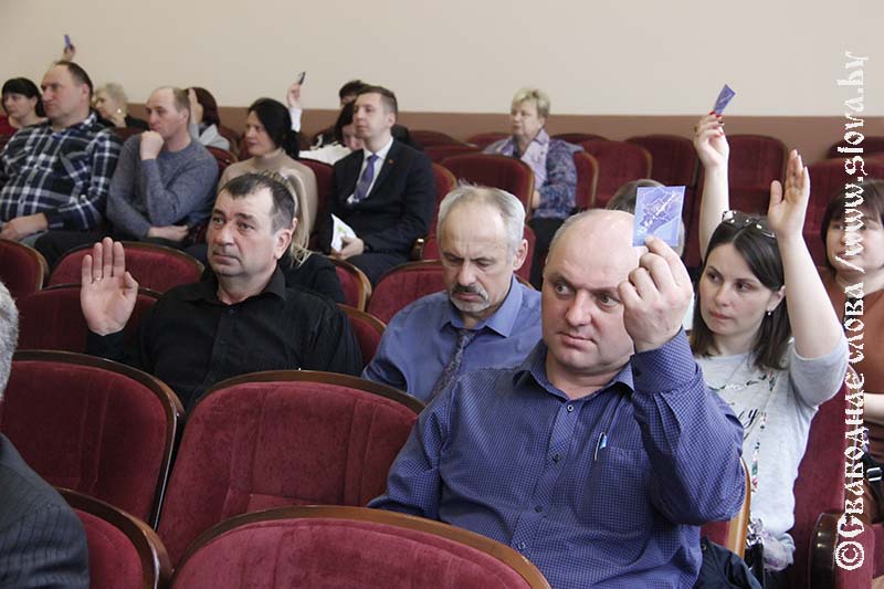 Подвели итоги, наметили планы и вручили награды: как в Рогачеве прошло расширенное заседание Совета районного объединения профсоюзов