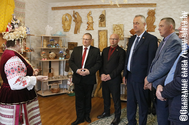 Порядок на земле начинается с диалога