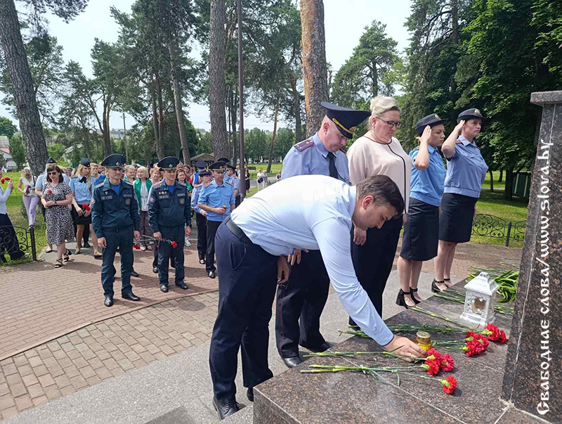 85 лет памяти: возложение цветов и минута молчания