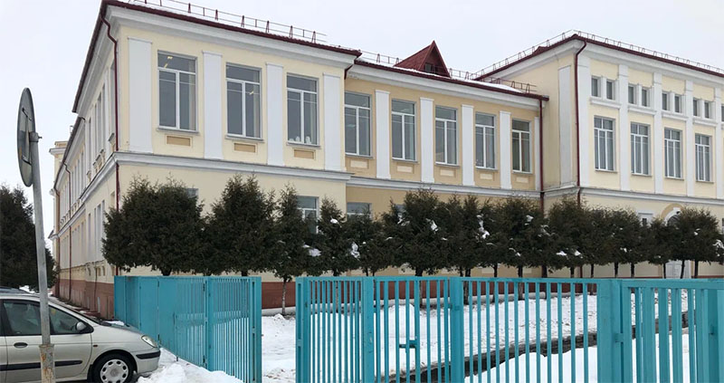 Шесть школ Гомельской области получили миротворческий статус в этом году. Из них средняя школа №2 Рогачева им. В.М.Колесникова