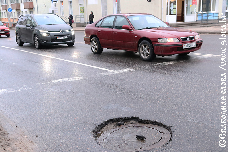 На рогачевских дорогах водителей поджидает опасность