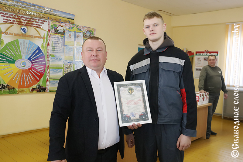 Студотряды в деле.  Практика на земле