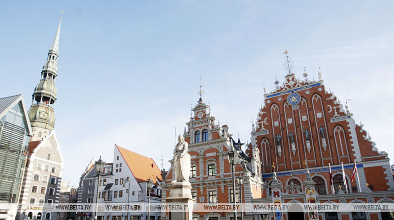 События у памятника освободителям в Риге раскололи латвийское общество, готовятся акции протеста