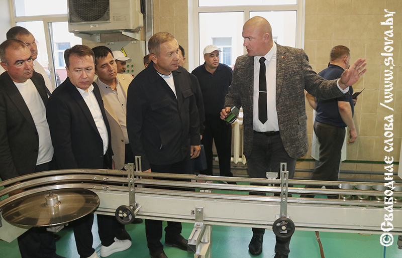 Делегация Навоийской области Узбекистана посетила Рогачевский район