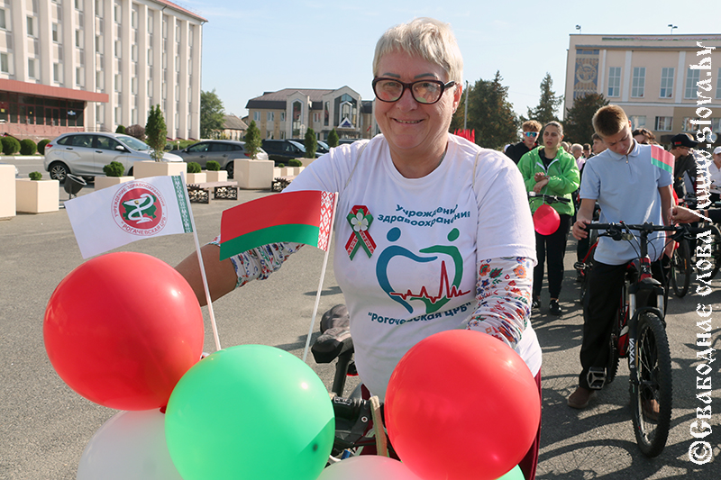 В одном ритме: велопробег объединил несколько поколений рогачевцев
