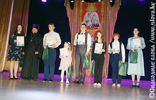 Под покровом Пасхального фестиваля 