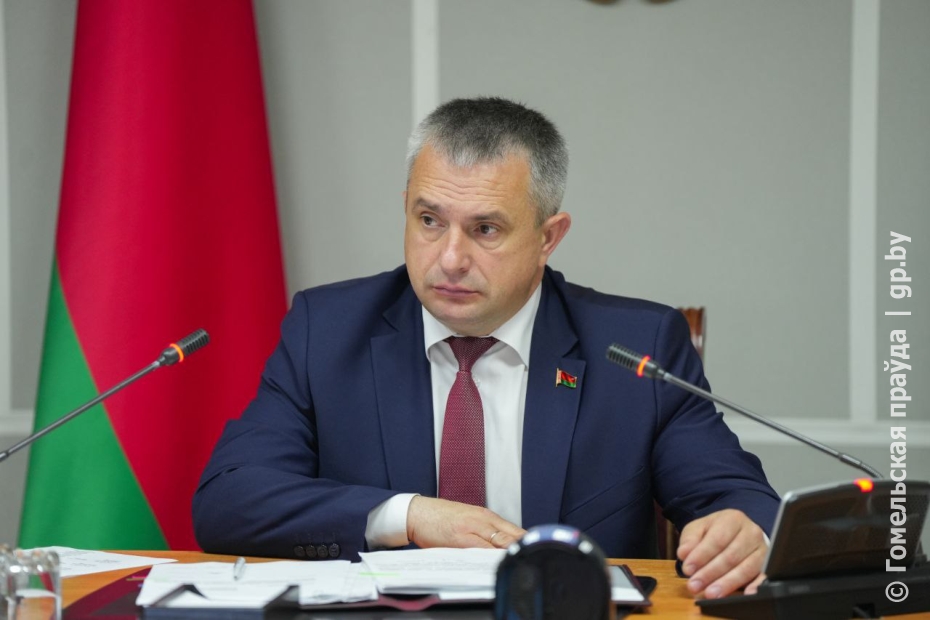 Кадровый день в облисполкоме: новые руководители лесхозов и ЖКХ