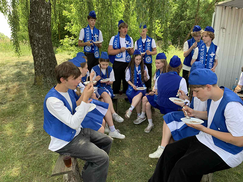 Днепр объединяет: в Рогачеве стартовала патриотическая акция Фонда мира