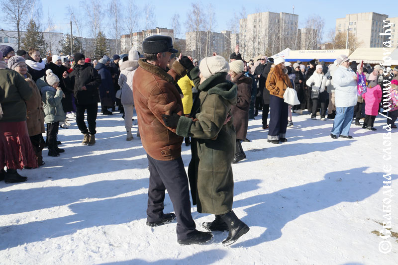 Рогачевцы позвали весну