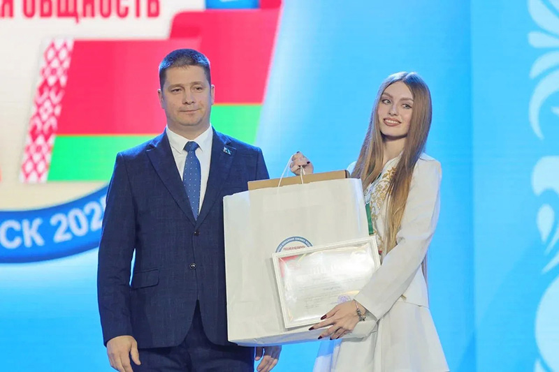 Юнкор из Рогачева выиграла «союзную» олимпиаду