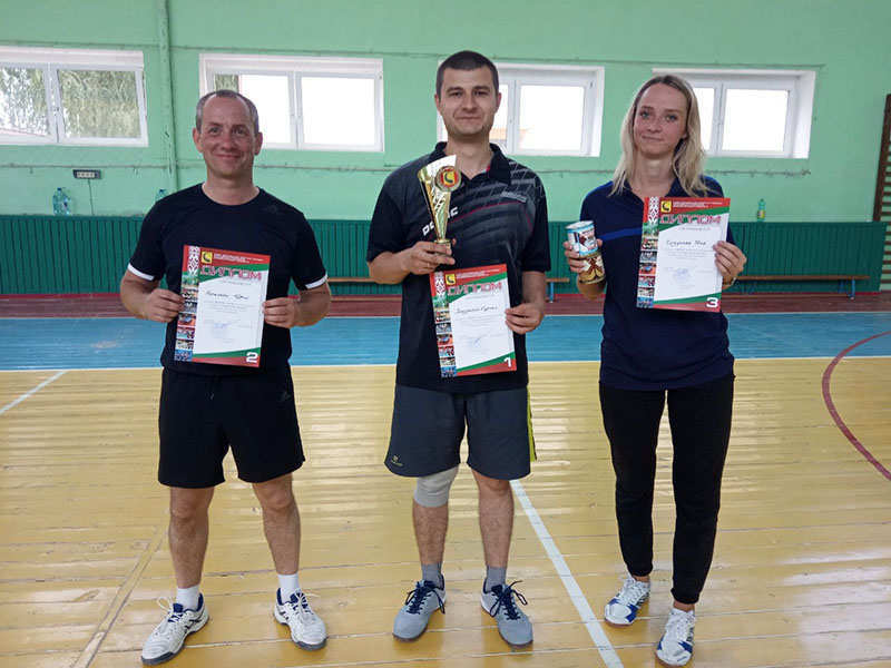 Рогачёвский теннисист взял серебро
