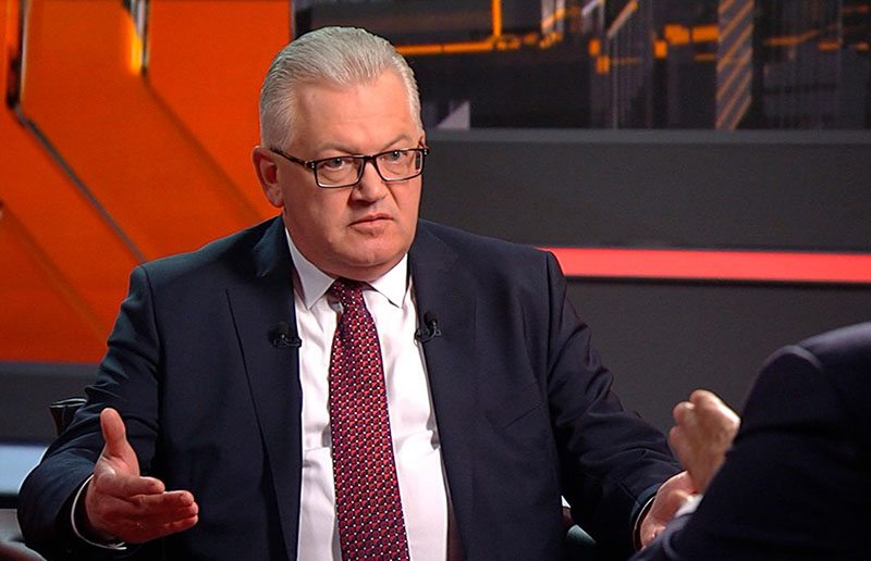 Как будут аттестовывать учеников в четвертой четверти, рассказал министр образования Беларуси
