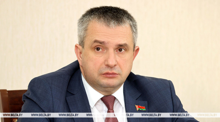Крупко: все сферы в регионе должны развиваться равномерно, нельзя что-то отодвигать на второй план