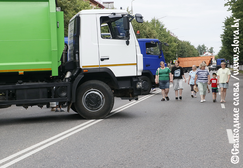 Рогачевцы празднуют День Независимости Республики Беларусь, 82-ю годовщину освобождения нашей страны от немецко-фашистских захватчиков, День города Рогачева (фоторепортаж)