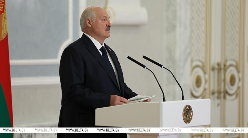 Лукашенко принял верительные грамоты послов девяти государств