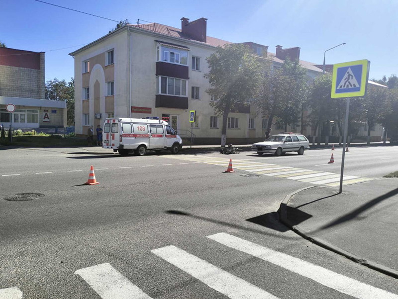 10 сентября в Рогачеве произошло ДТП. Мотоциклист с травмами попал в больницу