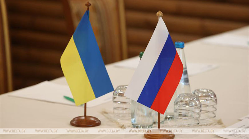 Подоляк: на переговорах Украины и России стороны представили уточненные позиции