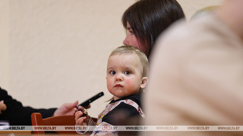 В Запорожье заявили, что на Западе у беженцев с Украины отбирают детей