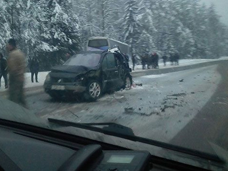 Автобус с белорусскими хоккеистами попал в ДТП в Логойском районе