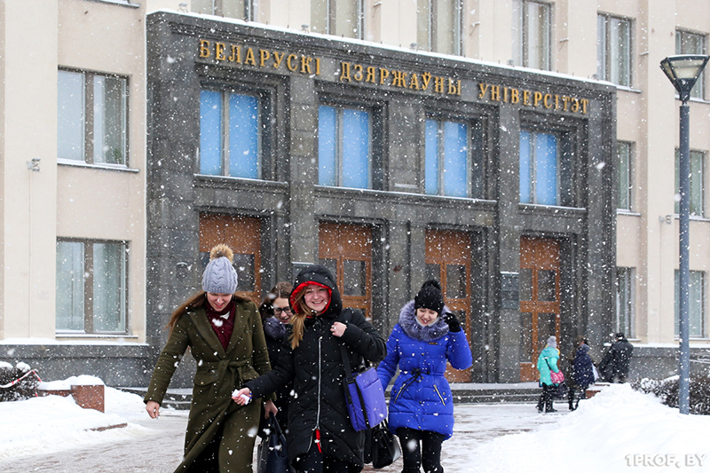 У белорусских абитуриентов появилось еще больше шансов поступить в вуз без экзаменов