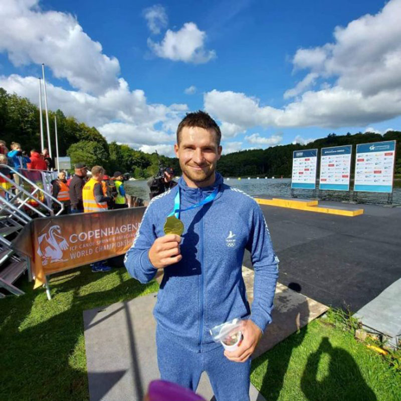 Рогачевец Никита Бориков выиграл золото чемпионата мира по гребле в Копенгагене!