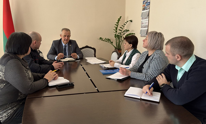 Содействовать занятости населения