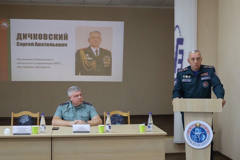 Начальник Гомельского областного управления МЧС Сергей Дичковский посетил Рогачевский район