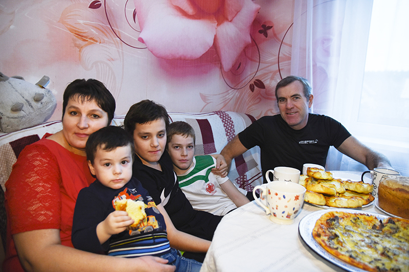 Крепка семья – крепка держава. Прикоснись  к счастью…