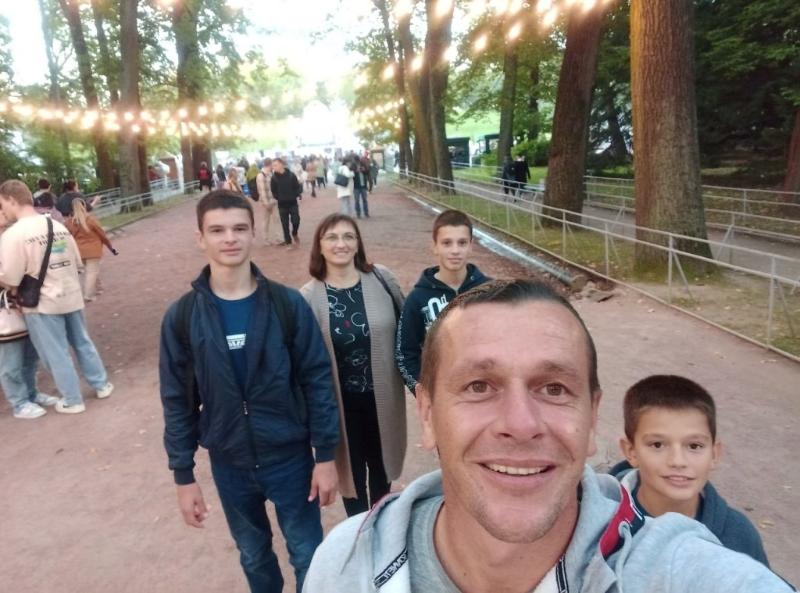Надежный тыл старшего прапорщика внутренней службы Андрея Лавренова 